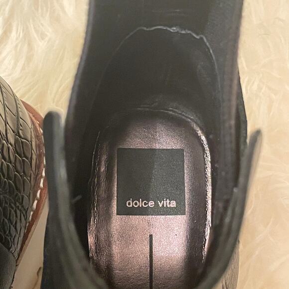 Dolce Vita 7.5 Black Leather Lug Sole Boots | Croc Detail, Chunky Heel - Picture 8 of 9